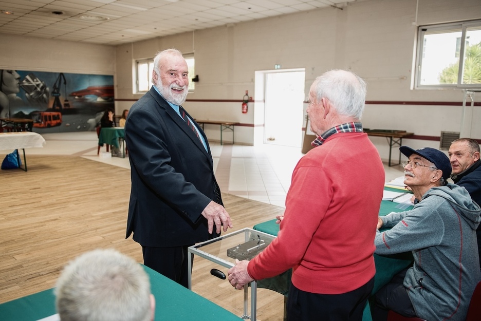 Francis Gonzalez brigue un nouveau mandat. Francis Gonzalez brigue un nouveau mandat.