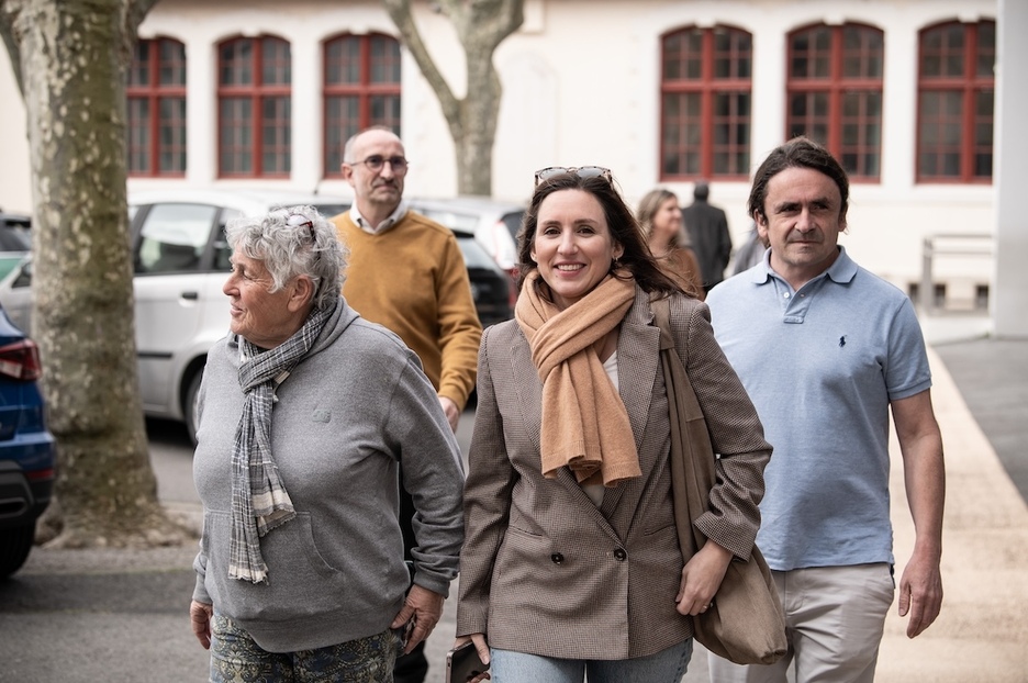 Face à elle, Ana Ezcurra s’est alliée à Guillaume Barucq, et Serge Blanco à Jean-Baptiste Dussaussois Larralde. Face à elle, Ana Ezcurra s’est alliée à Guillaume Barucq, et Serge Blanco à Jean-Baptiste Dussaussois Larralde.