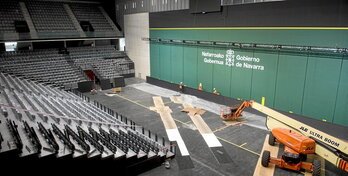 El Nafarroa Arena, en una imagen de archivo de un montaje anterior, aunque de esta manera debe estar el recinto por la gira de Laura Pausini.
