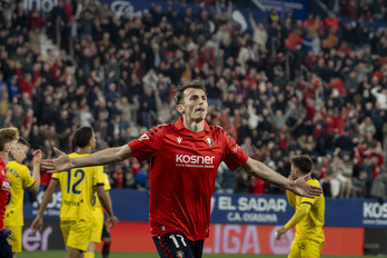 Budimir copa casi la mitad de los 60 goles que ha anotado Osasuna en sus 35 partidos locales seguidos marcando.