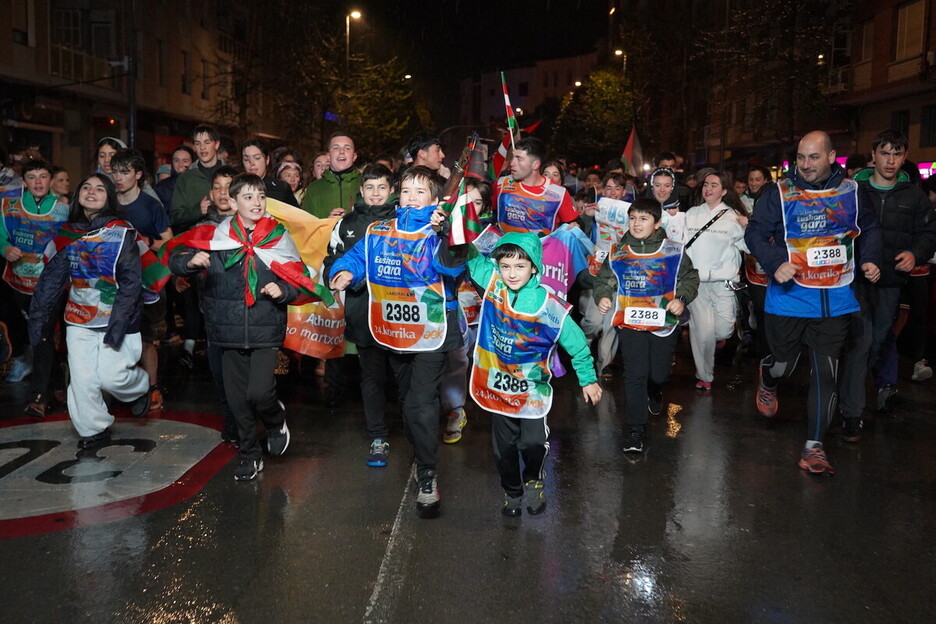 Euriak ez ditu Laudioko korrikalariak kikildu. Euriak ez ditu Laudioko korrikalariak kikildu.