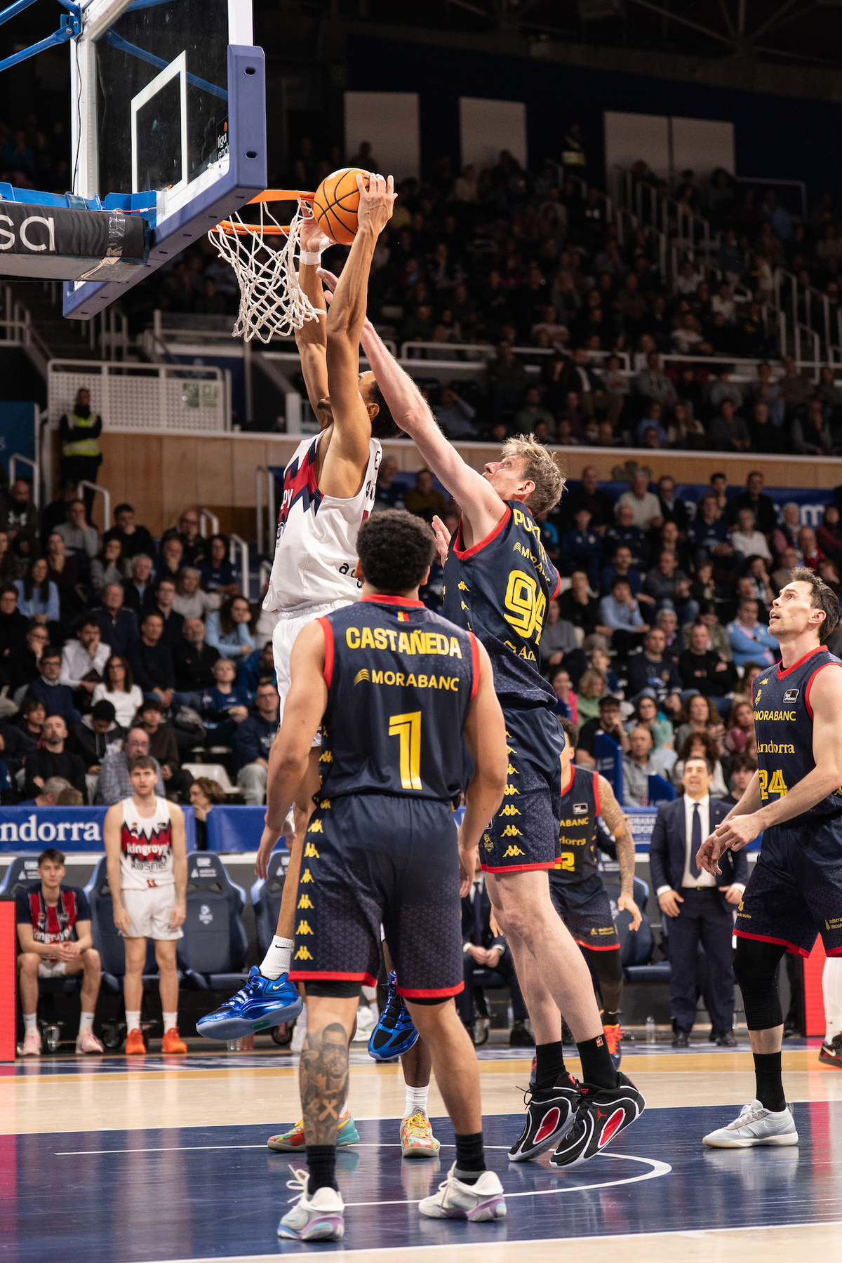 Saski Baskonia consigue ganar dos veces en el mismo partido a Morabanc Andorra (79-88)