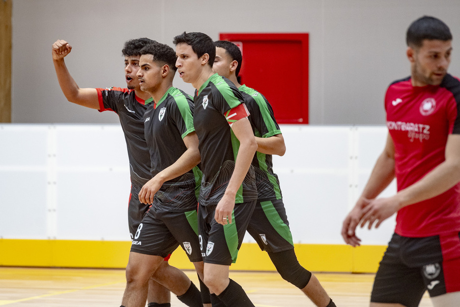 Jugadores saharauis celebrando.