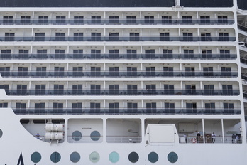 Gurutzaontzi bat, Getxon.