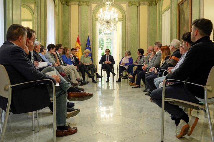 El ministro Félix Bolaños se ha reunido con víctimas de abusos en la Iglesia católica.