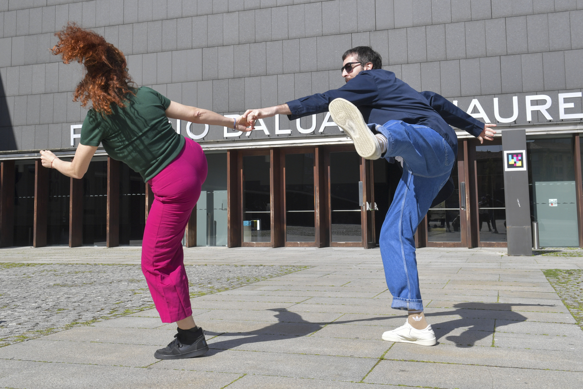 Dos bailarines, durante la presentación.