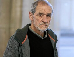 Josu Urrutikoetxea, osteguneko saioaren aurretik, Parisen.