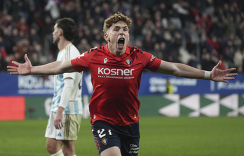 El regreso de Víctor Muñoz al once le da un importante plus al juego ofensivo rojillo.