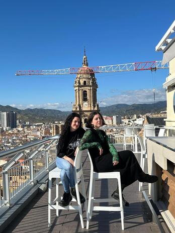 Júlia de Paz y Nuria Dunjó, directora y guionista del filme.