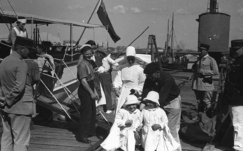 Gorlizeko erietxeko umeak Baionara heltzen. 