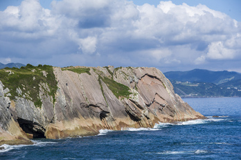 Zumaiako Itzurungo hondartzan agertu zen gorpua.