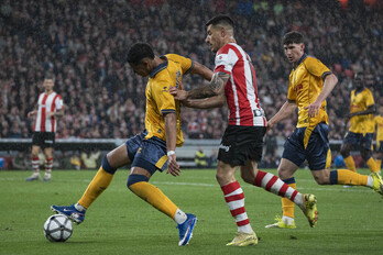 Yuri Berchiche, en el duelo del pasado domingo frente al Villarreal.