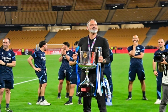 Matarazzo, sobre el césped de la Cartuja.