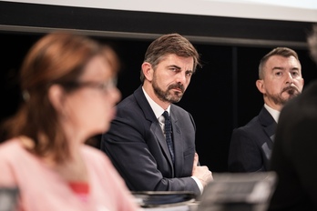 Zenbait lanpostu hutsik gelditu dira, eta beste batzuk sei hileko epean argituko dira.