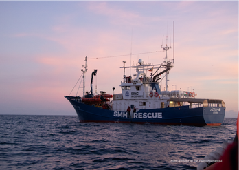 El Aita Mari ya navega desde Siracusa en dirección a Euskal Herria.