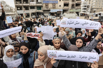  Universitarias palestinas denuncian el bloqueo a sus estudios en el extranjero.