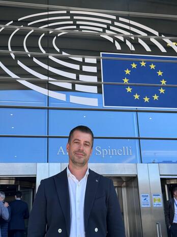 El alcalde de Amurrio, Txerra Molinuevo, en Bruselas.
