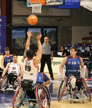 Una de cal y otra de arena para Bidaideak BSR en el arranque de la liguilla de Eurocup 1 en Sardinia.