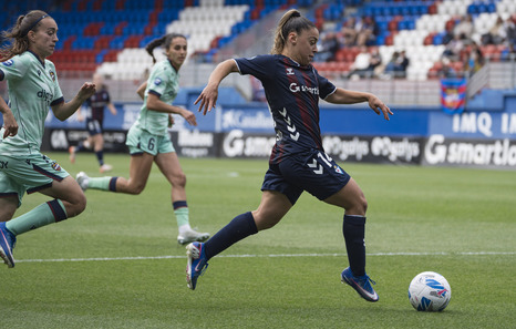 El Eibar acierta a la primera para acercarse a la permanencia (2-1)