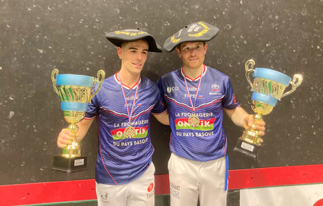 Iker Espinal et Battitt Ducassou voient double