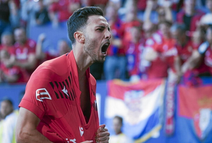 Raúl García de Haro celebra con rabia el empate.