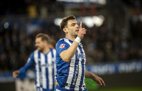 El Alavés tendrá que apañárselas sin Lucas Boyé, que sufre rotura de fibras