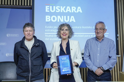 Euskararen doakotasunean aurrera egiteko eredu berria aurkeztu du Lakuako Gobernuak.