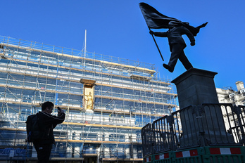La estatua, en una plaza muy céntrica de la capital inglesa.