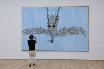 Una pintura de Baselitz expuesta en el Bellas Artes de Bilbo.