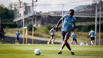 Job Ochieng, durante un entrenamiento esta semana en Zubieta.