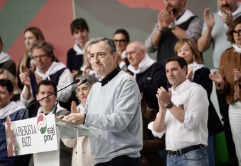 Aitor Esteban EBBko burua, Aberri Egunean.