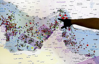 Vista de la posición de los buques en el estrecho de Ormuz en una pantalla del centro MICA (Información, Cooperación y Concienciación Marítima) .