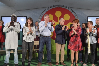 Carlos Garaikoetxea apoyando la candidatura de Joseba Asiron en las elecciones municipales de 2019.