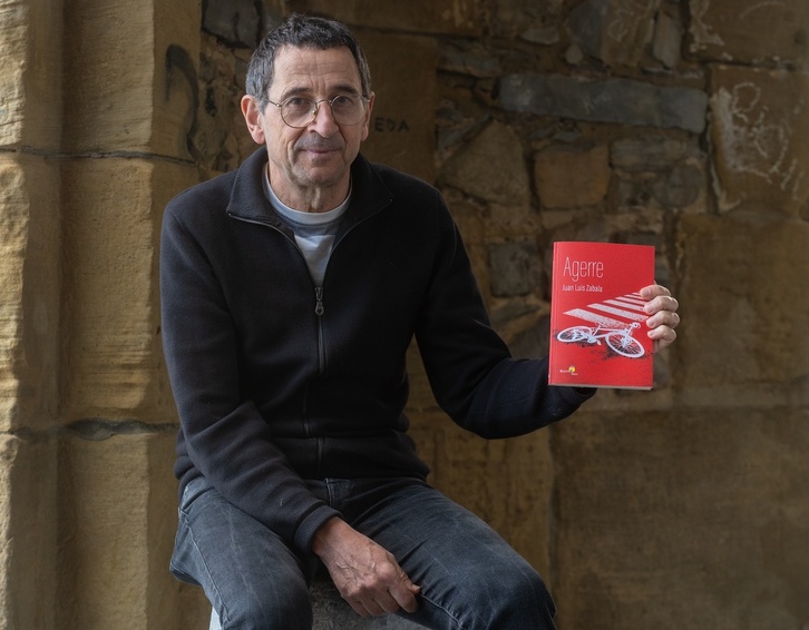 Juan Luis Zabala, ‘Agerre’ nobela berriarekin.