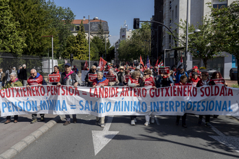 El Movimiento de Pensionistas se ha manifestado este jueves en Gasteiz.