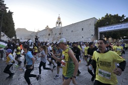 Belén recupera su maratón tras el parón desde 2023 a causa del acoso militar de Israel.