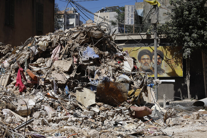 Restos de un edificio bombardeado por Israel en Beirut.