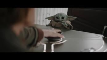 ‘THE MANDALORIAN AND GROGU’ filmeko eszena bat