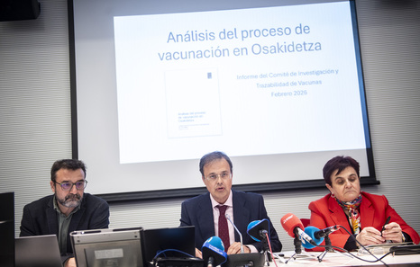 El Comité de Vacunas edulcoró su informe para «reforzar la claridad», según Salud