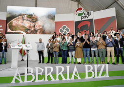 El presidente del EBB, Aitor Esteban, anunció el acto en el Aberri Eguna.