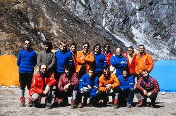 Foto histórica de los integrantes de la «Expedición Tximist».
