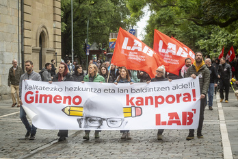 La cabecera de la manifestación, entrando en la calle Mayor desde el Bosquecillo.