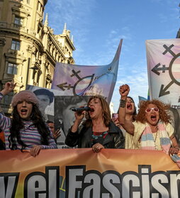 Pertsona transek jasandako erasoen aurkako manifestazioa, Madrilen.