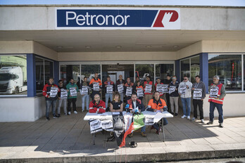 El comité de empresa de Petronor, en una comparencia con motivo de la huelga de setiembre pasado.