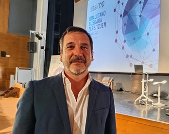 Martin Lekuona Kultur Etxetim hitz egin du Urrutiak. 