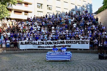 Comparecencia de Arabako Garrasia este domingo en Gasteiz, un día después de las cargas.