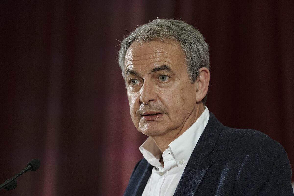 Zapatero aplaza su declaración y Aznar reivindica el «quien pueda hacer, que haga» | Mundo | Naiz