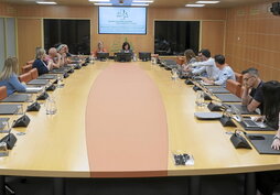 Imagen de la comisión del Parlamento en la que se creó la ponencia que estudiará la reforma de la Ley de Empleo Público.