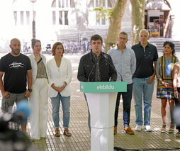 Rueda de prensa de EH Bildu en Gasteiz.