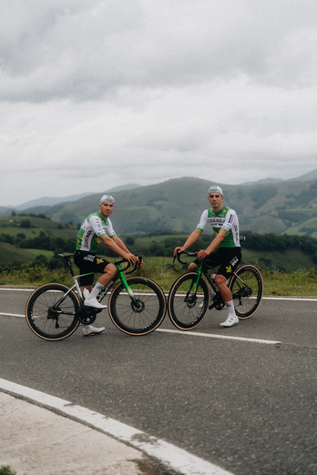 Caja Rural lucirá una equipación inédita para su participación en el Tour.